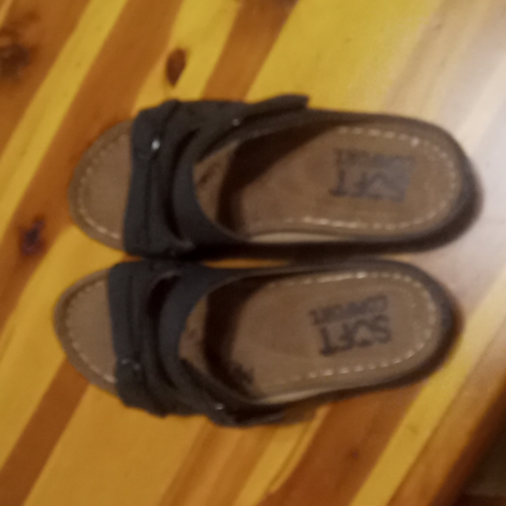 Black sandals